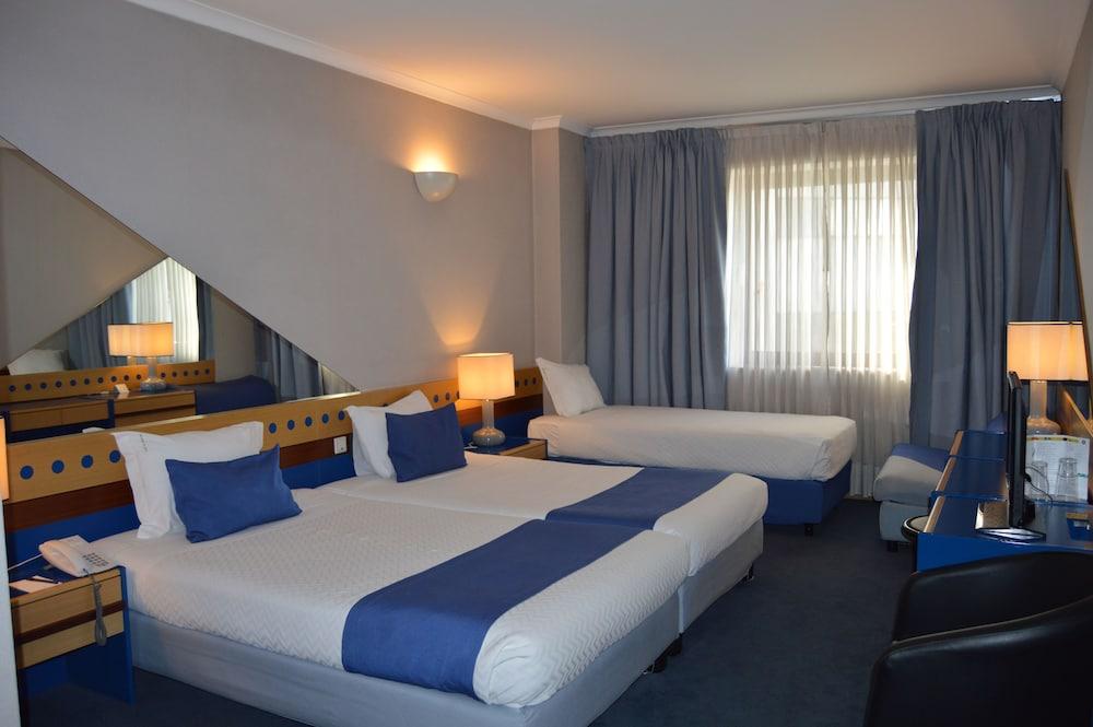 Hotel 3K Barcelona Лиссабон Экстерьер фото