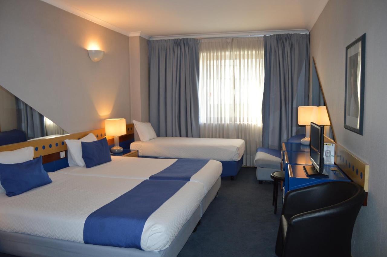 Hotel 3K Barcelona Лиссабон Экстерьер фото